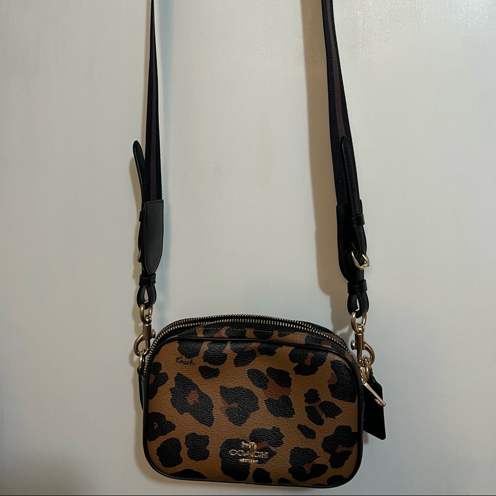 Leopard coach jes crossbody